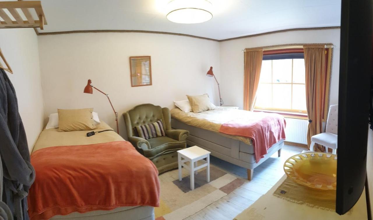 Woodstock B & B Studios Bålsta Esterno foto
