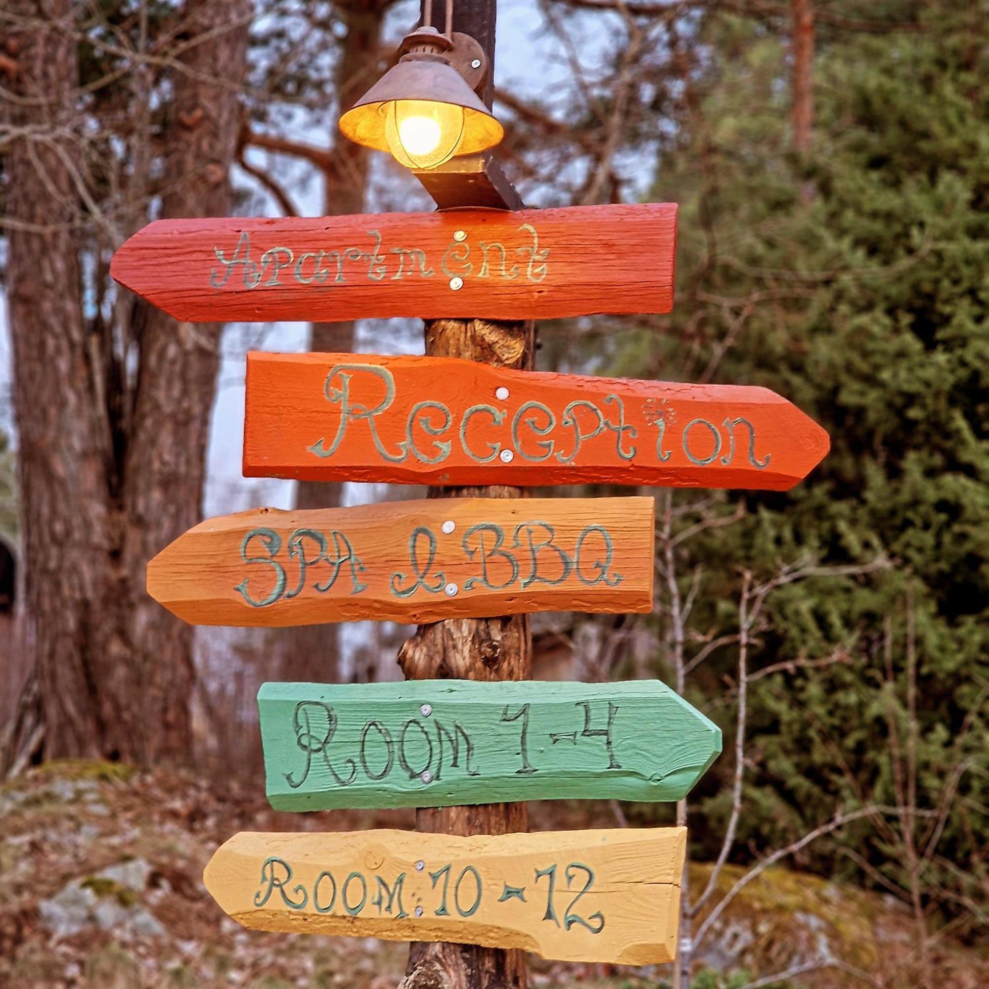 Woodstock B & B Studios Bålsta Esterno foto